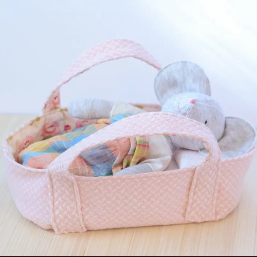 Patron couffin jouet petit lit panier peluche
